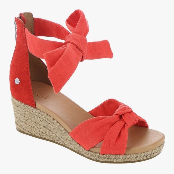 UGG Women's Yarrow Espadrille Wedge Sandal, size 8 - Picture 1 of 8